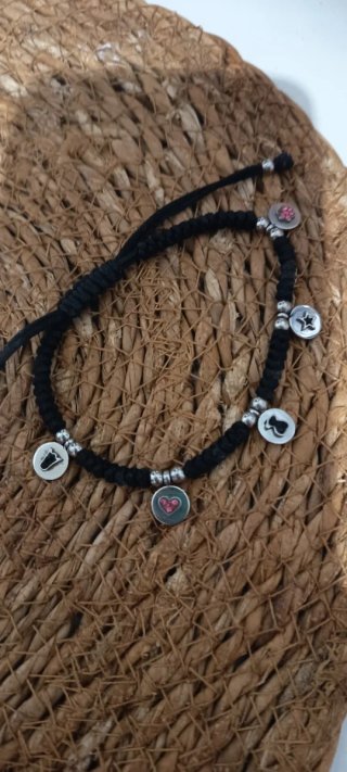 Pulsera tipo  Tous Negra con Dijes