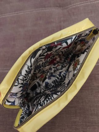 Neceser Gucci Beauty Amarillo