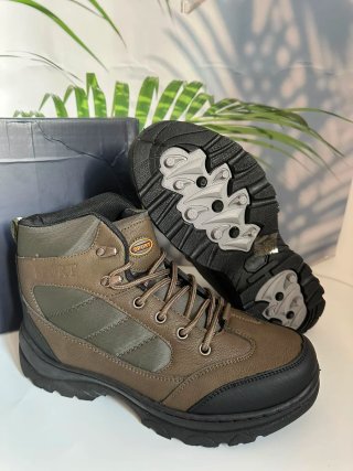 Botas hombre. Número 44