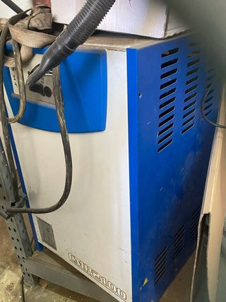 Cargador CMP2100 para Maquina Elevadora