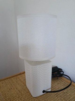 Lámpara de mesa moderna blanca