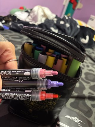 Estuche con 20 rotuladores Posca