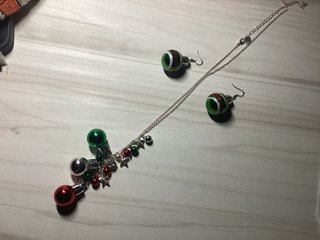 Conjunto Collar y Pendientes Adornos Navideños