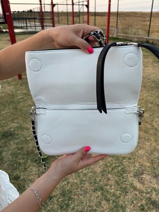 Bolso Zadig & Voltaire blanco con cadena