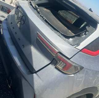 Moldura bajo opel 2797189 98310385zd mokka edition