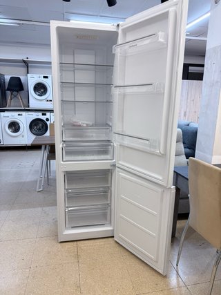 Nevera Corbero 200x60 nueva tara con garantía