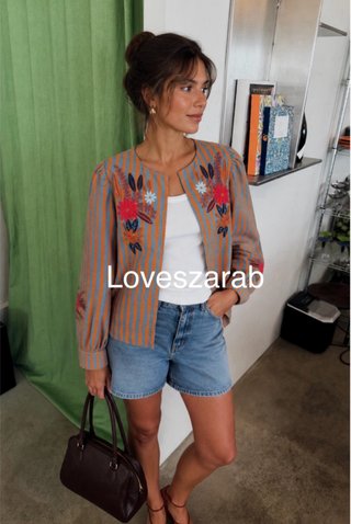 Chaqueta Zara bordada rayas