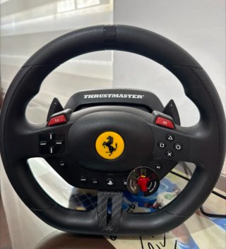 Volante Thrustmaster Ferrari PS4/PS5