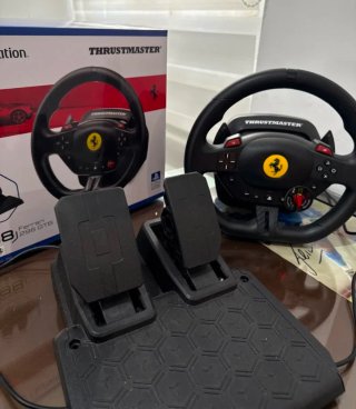 Volante Thrustmaster Ferrari PS4/PS5
