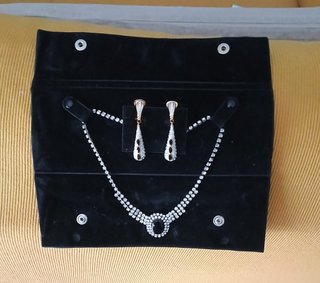 Gioielli collana coppia orecchini con strass retrò