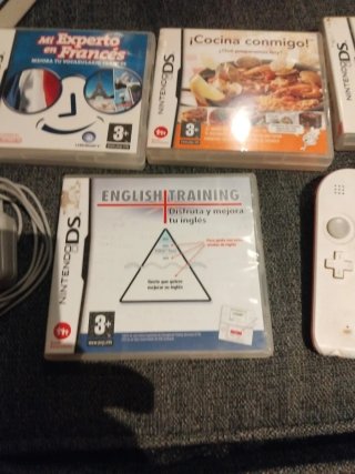 Nintendo 2DS Blanca + 4 Juegos