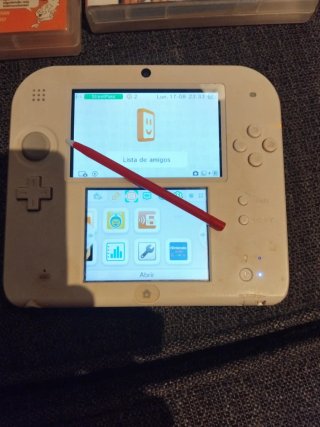 Nintendo 2DS Blanca + 4 Juegos