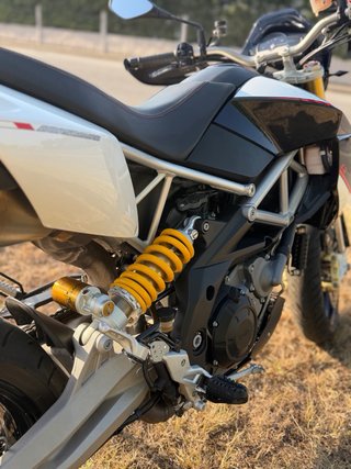Aprilia Dorsoduro 2 1200cc Única