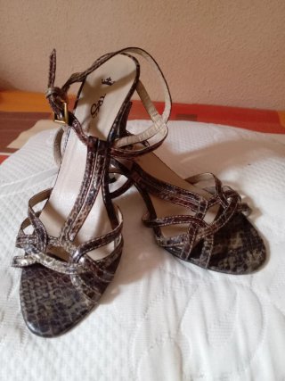 Sandalias Marrón Mujer