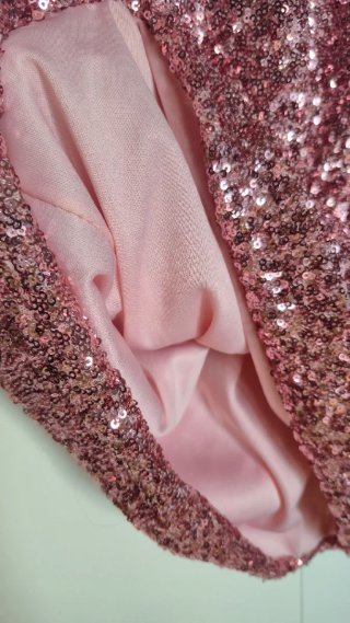 Vestido corto de fiesta de lentejuelas