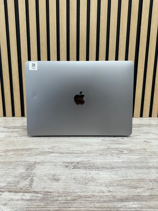 MacBook Air 13" 2019 i5 16GB 256GB