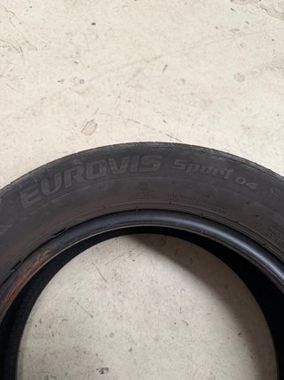 Neumáticos Roadstone EurovisSport04 185/65 R15 88H