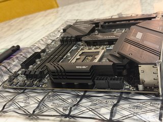 Placa Base MSI MAG B760 TOMAHAWK WIFI | Intel B760