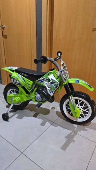 Moto Injusa 677 Verde Niños hasta 5 años