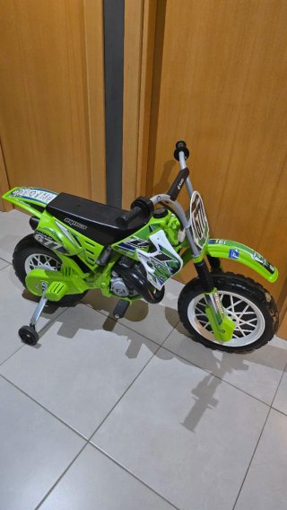 Moto Injusa 677 Verde Niños hasta 5 años
