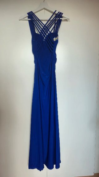 Vestido largo de fiesta azul eléctrico