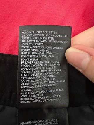 Falda negra botones delanteros