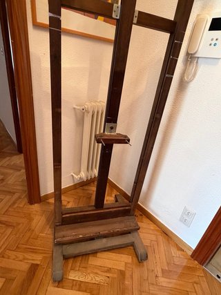 Caballete de madera grande