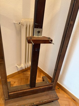 Caballete de madera grande