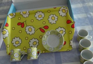 Bandeja y 6 tazas de café a juego