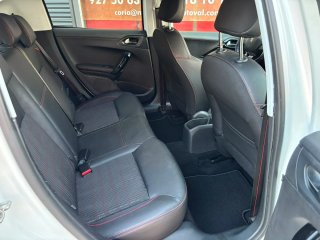 Peugeot 208 2016