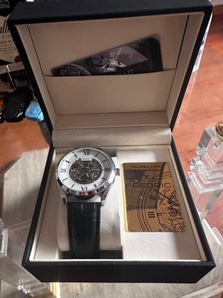 Reloj FREDERIC Elegante Nuevo Caja