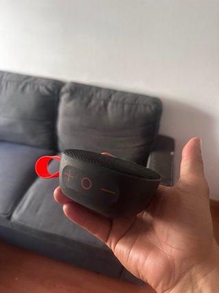Altavoz Bluetooth Sunstech como nuevo
