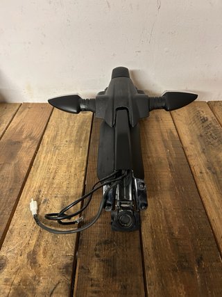 Portamatriculas Yamaha MT 125 2024