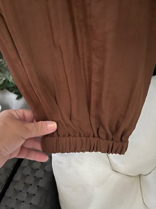 Pantalones marrones de lino