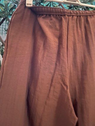 Pantalones marrones de lino