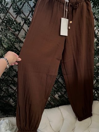 Pantalones marrones de lino