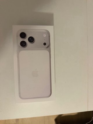 iPhone 17 Pro Max Plata - Muy buen estado