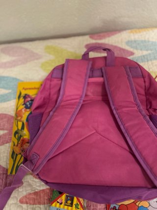 Lote libros infantiles. Mochila y cuadro de regalo