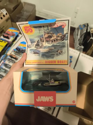 Lote de coches a escala Majorette y Hot Wheels