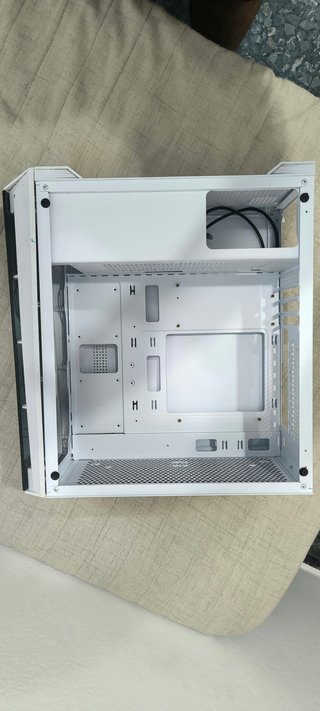 Caja PC NitroPC Blanca con Cristal Templado LEER