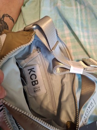 Bolso bandolera KCB vegano sin estrenar