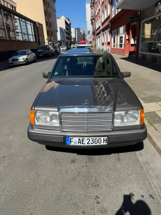 Mercedes-Benz Clase E 1993