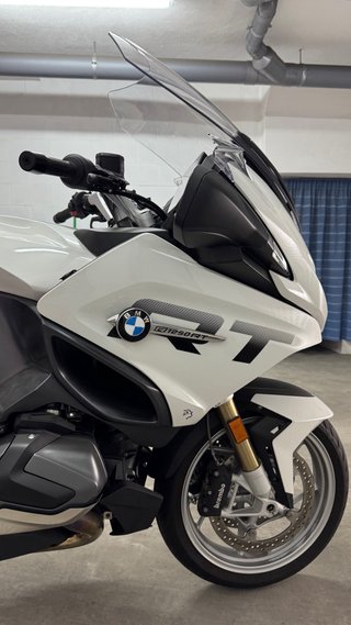 BMW R 1250 RT 2024 · 12.000 km · Único propietario