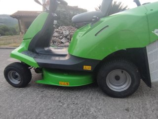 Tractor cortacésped Viking MR4082