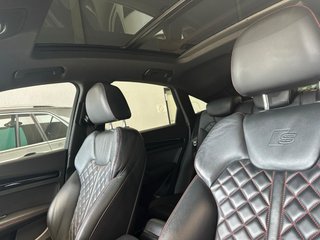 Audi SQ5 SportBack 2022 S-Line