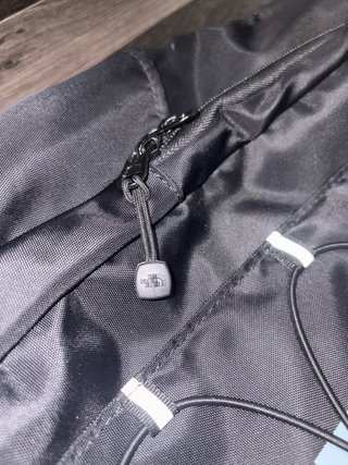 Mochila The North Face reflectante