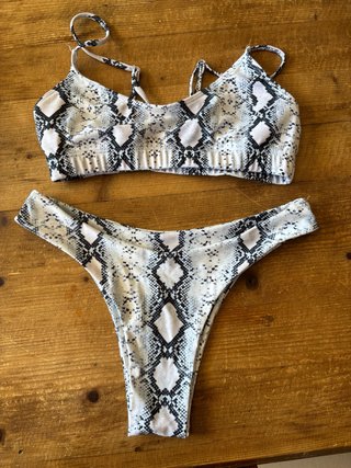 (shein)Bikini estampado serpiente