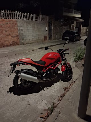 Ducati Monster 695 - 23.255 km - A2