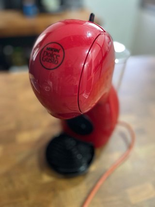 Cafetera Dolce Gusto Roja