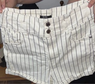 Pantalones cortos Bershka rayas mujer